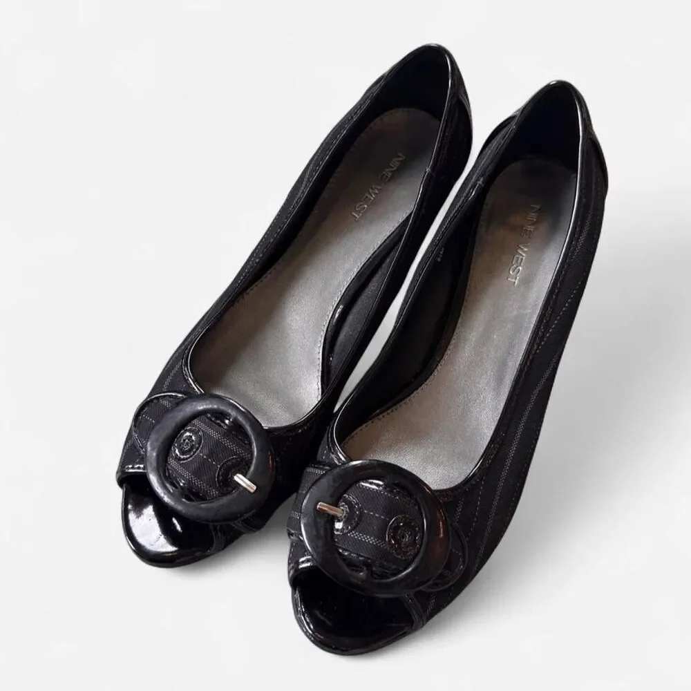 Nine West Black leather peep toe kitten heels buckle size 8.5